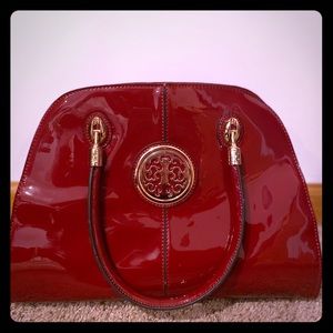 Fall non brand name purse. Barely used.